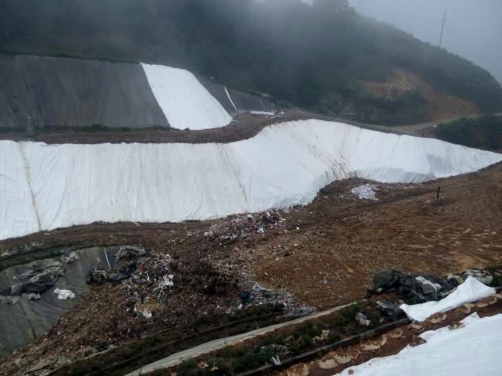 復合土工膜的施工可采用焊接和粘接的方法